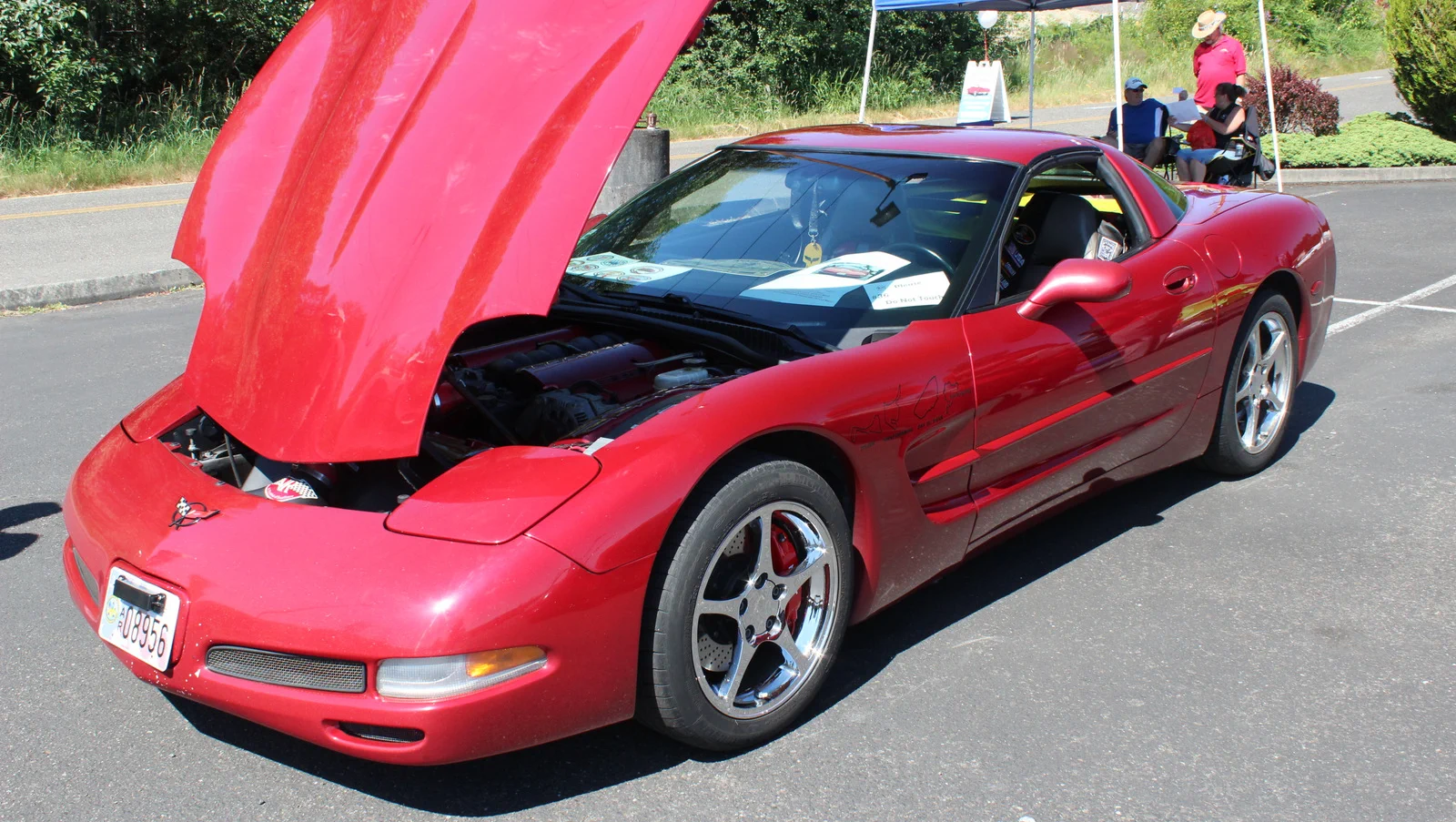 Click to Enlarge-Esc to Close Corvette Generations/C5/C5 2001 Red MP.webp